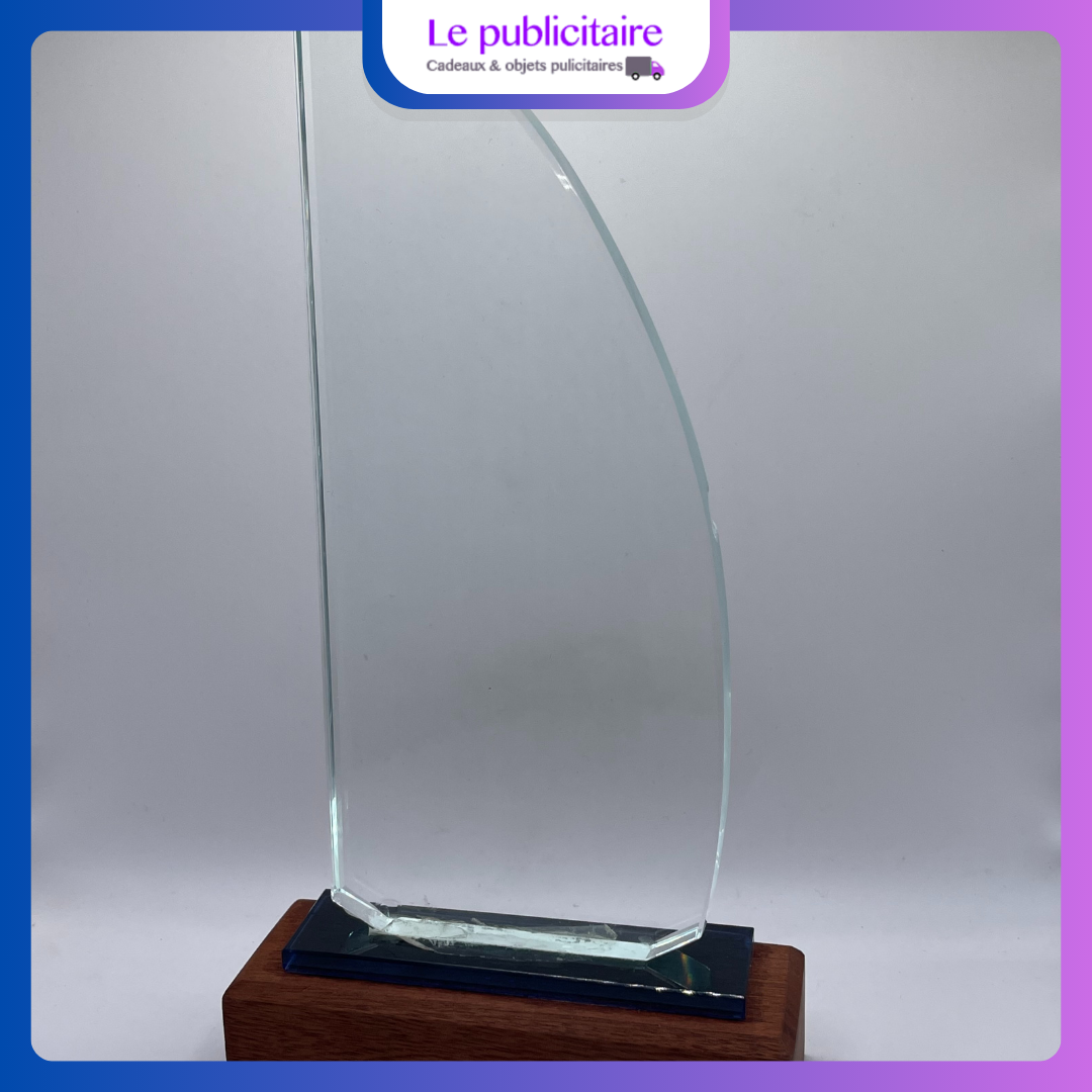 Trophée personnalisé avec logo