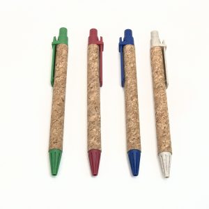 stylo en bois avec parure